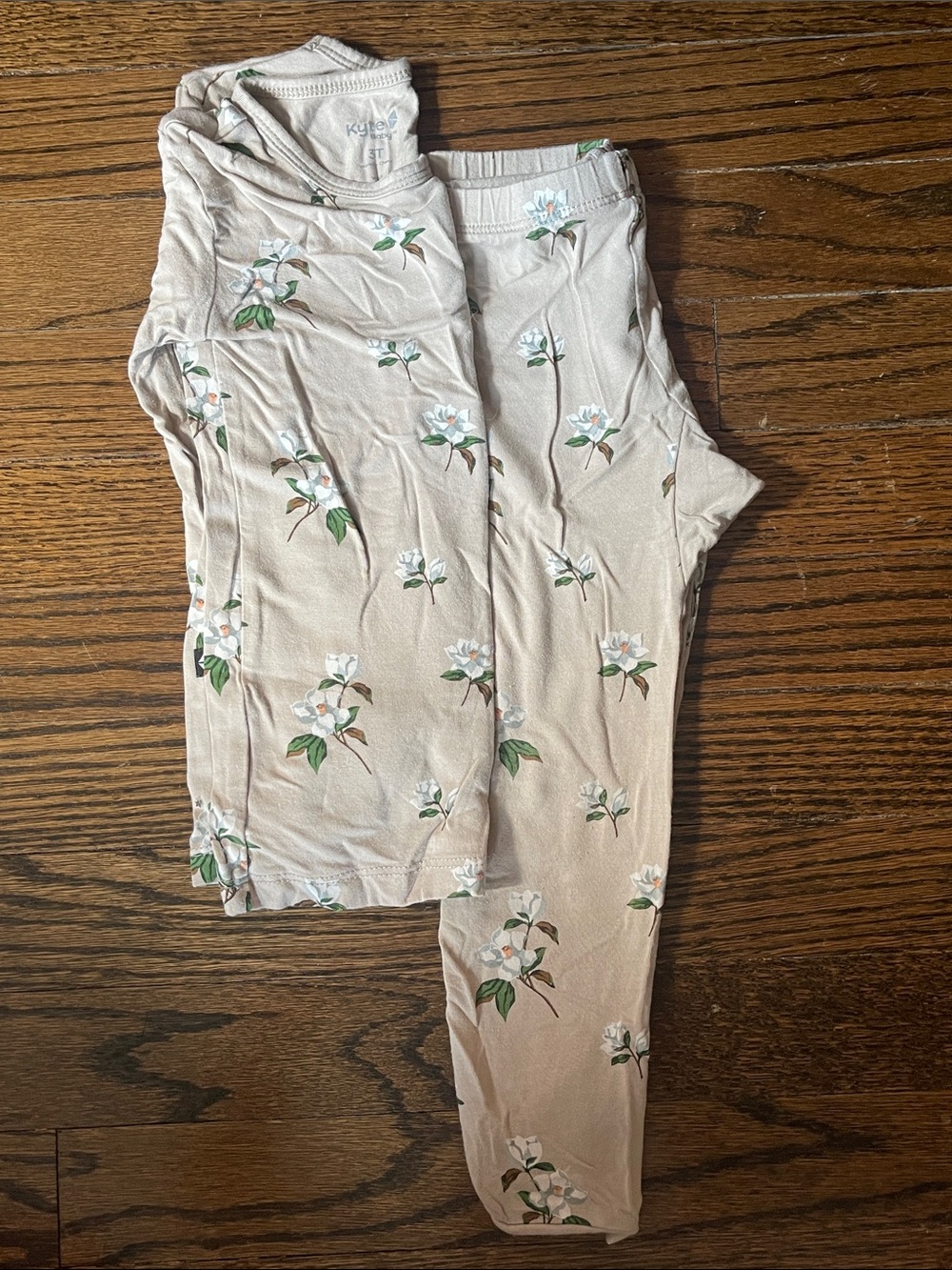 Kyte BABY Beige Floral Two-Piece Sleep Set